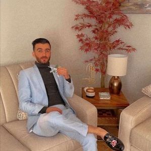 Meet your Posher, Loay